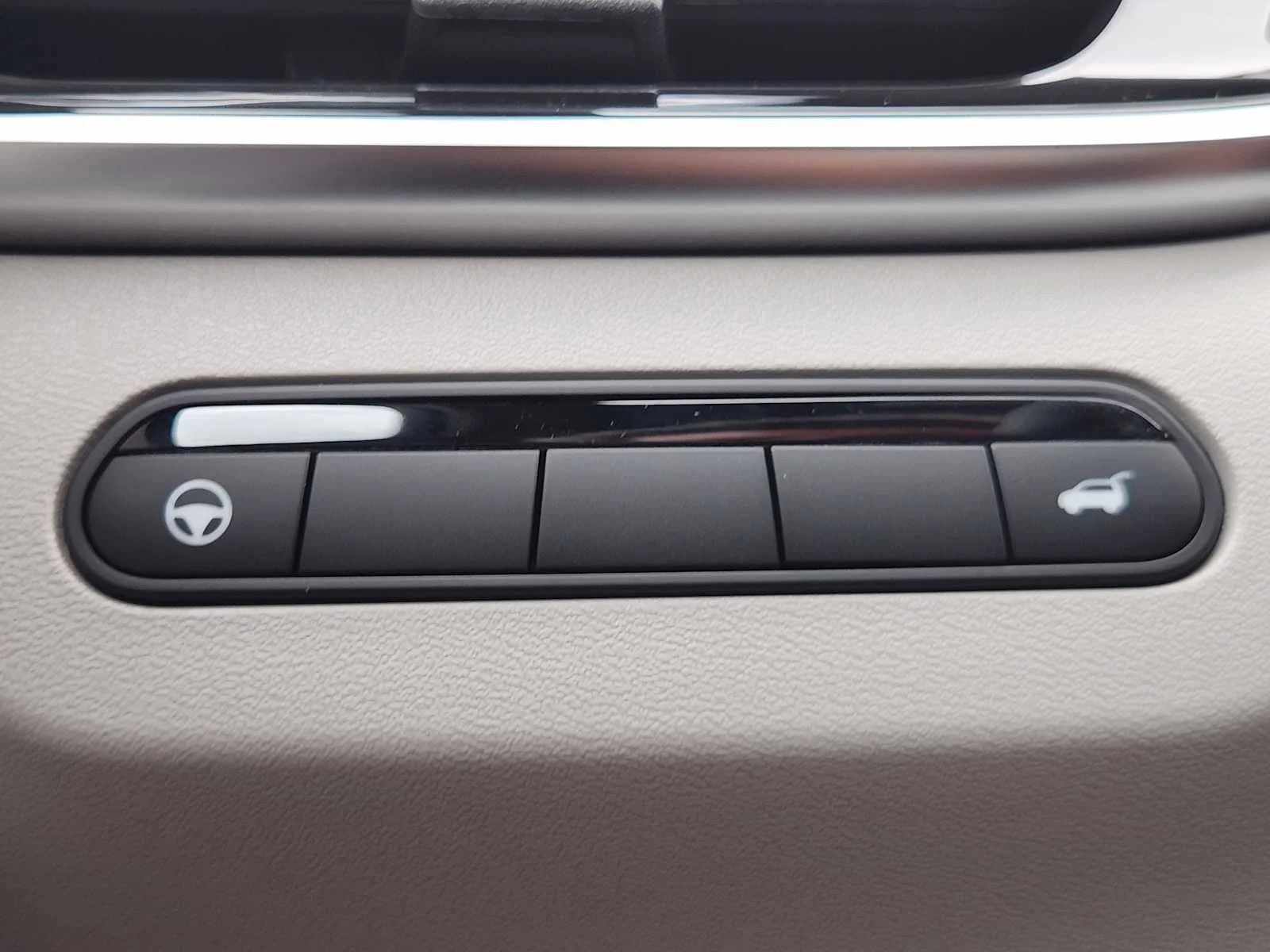 New 2027 GRAND BLUE INFINITI Sport AWD image 16
