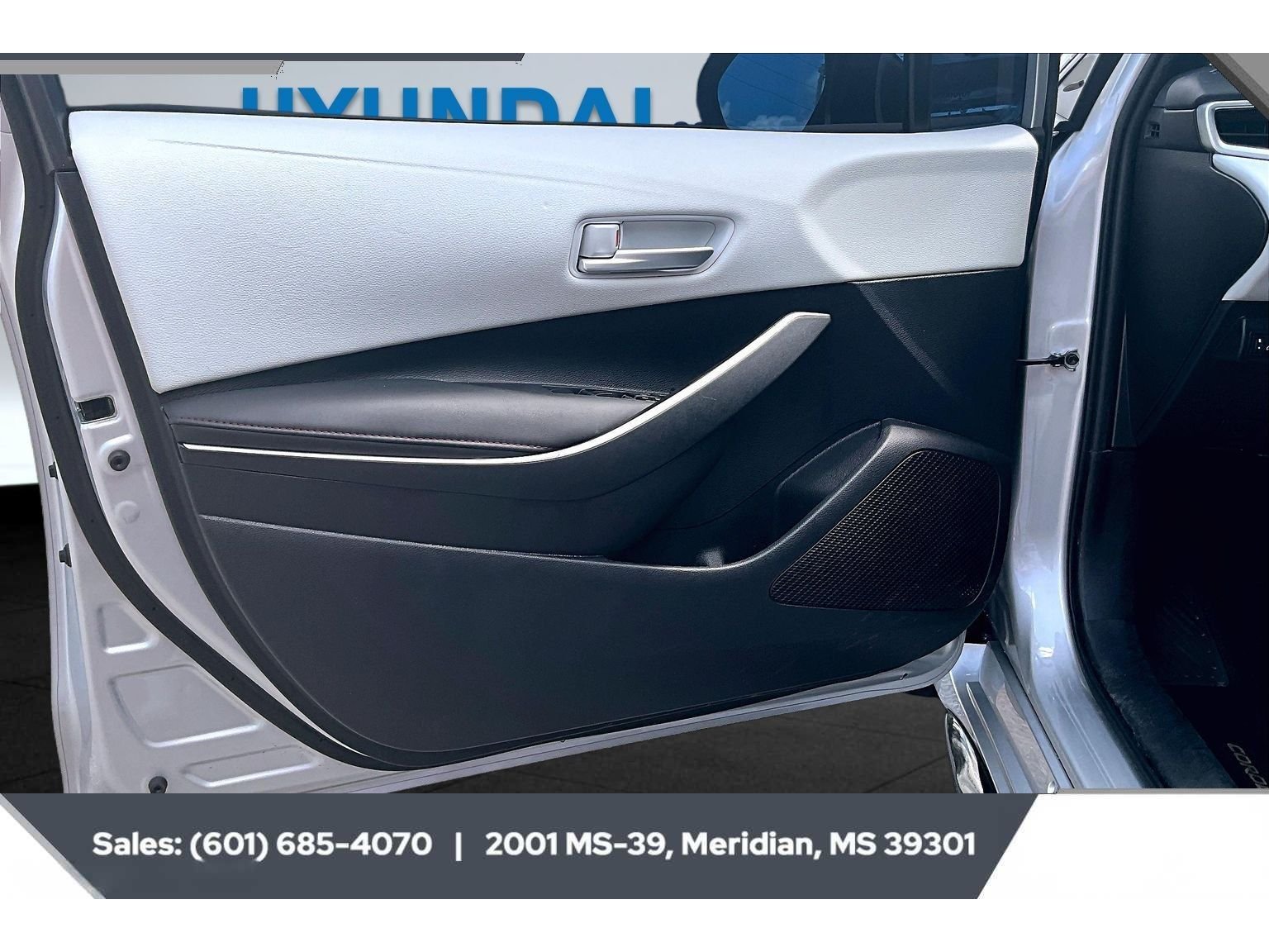 2025 Toyota Corolla SE - Photo 17