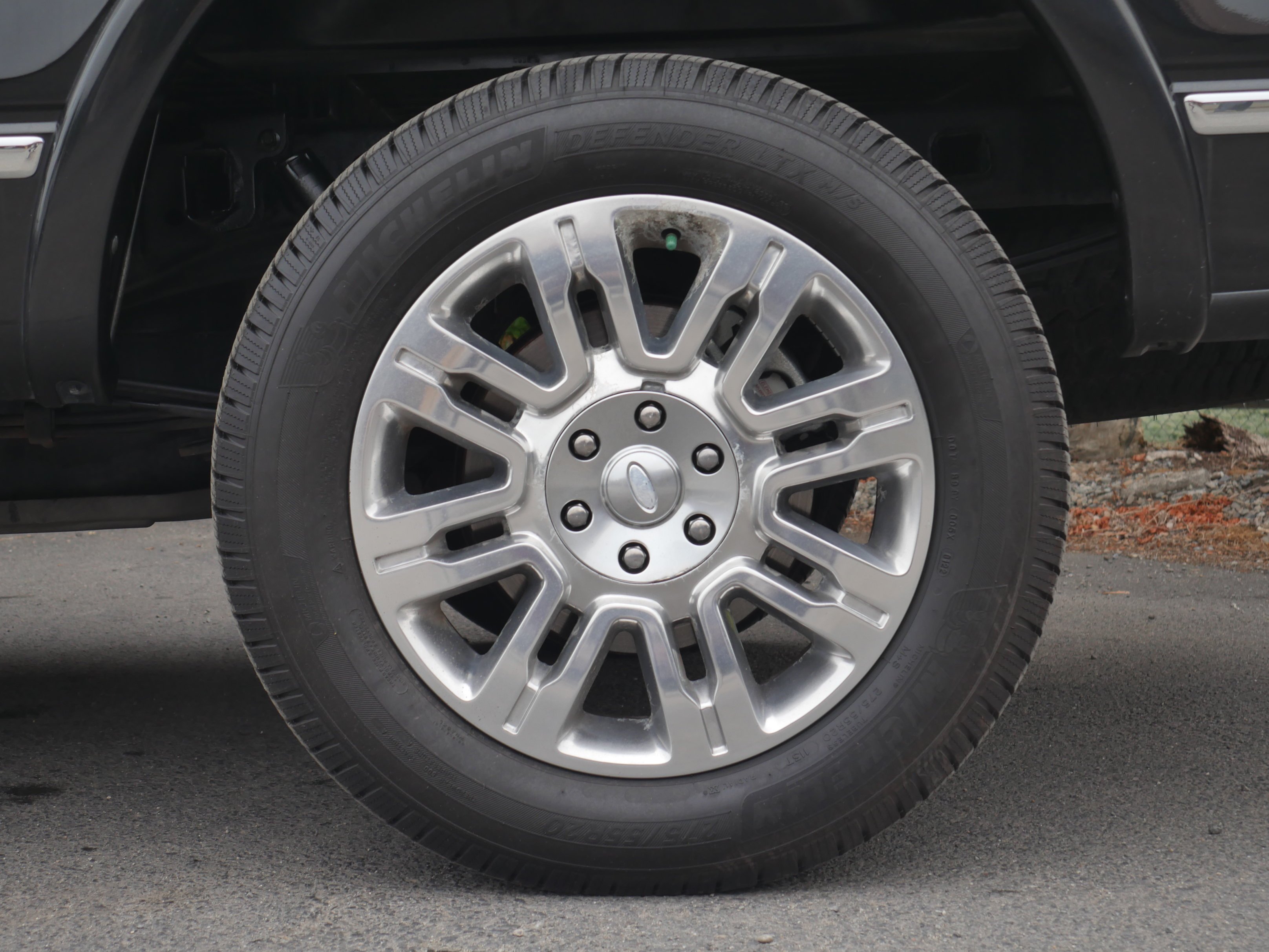 Used 2012 Tuxedo Black Metallic Ford Platinum image 25