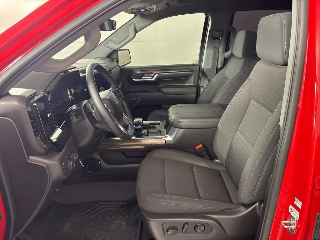 Used 2024 Red Chevrolet LT Trail Boss image 25