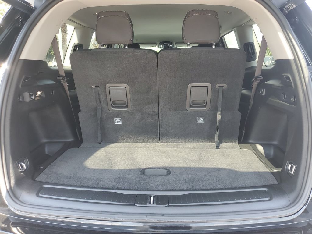 Used 2021 Black Jeep Laredo image 8