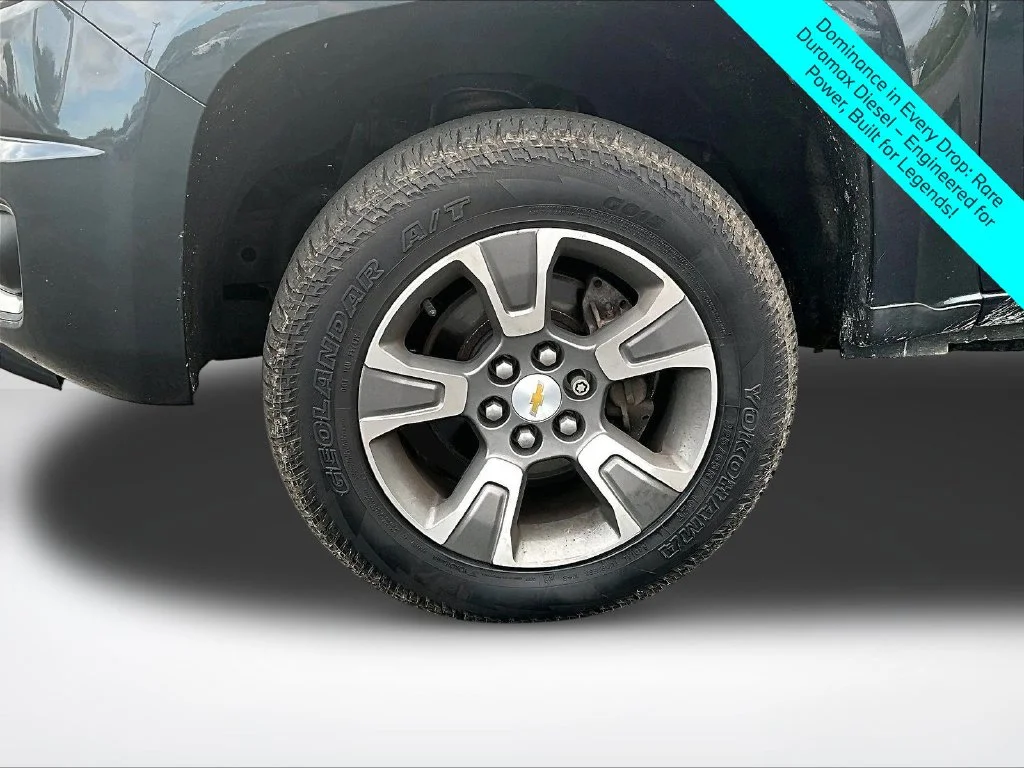 Used 2018 Gray Chevrolet Z71 image 8