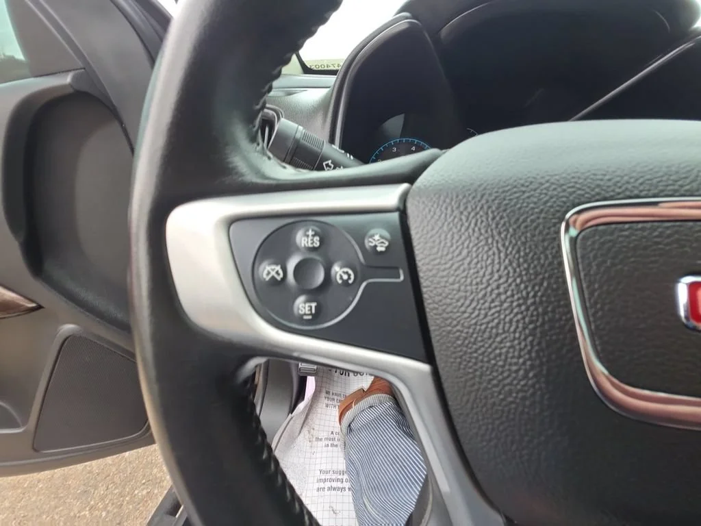 Used 2021 ONYX BLACK GMC 4WD Elevation image 26