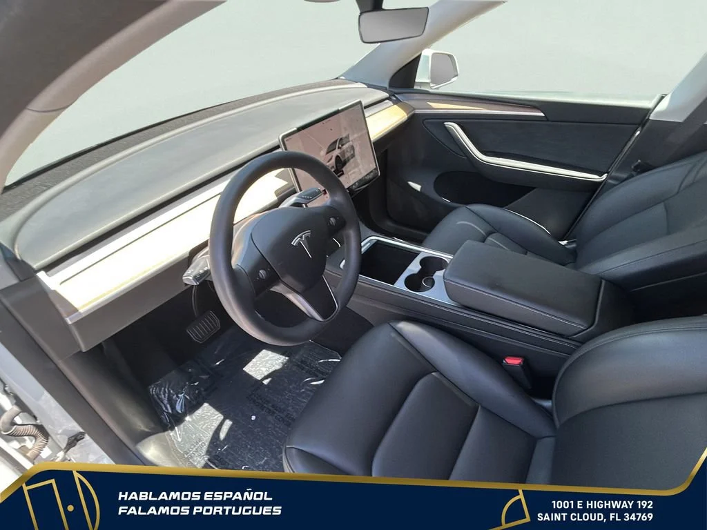 Used 2024  Tesla Long Range image 14