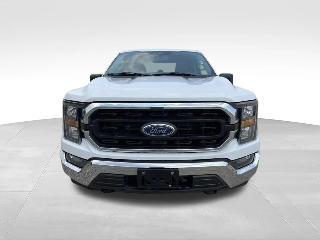 Used 2023 White Ford XL image 2