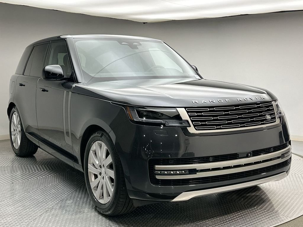 Certified Used 2025 Carpathian Gray Premium Metallic Land Rover SE image 15