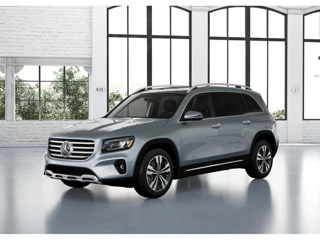 Used 2026 Silver Mercedes-Benz GLB 250 image 39