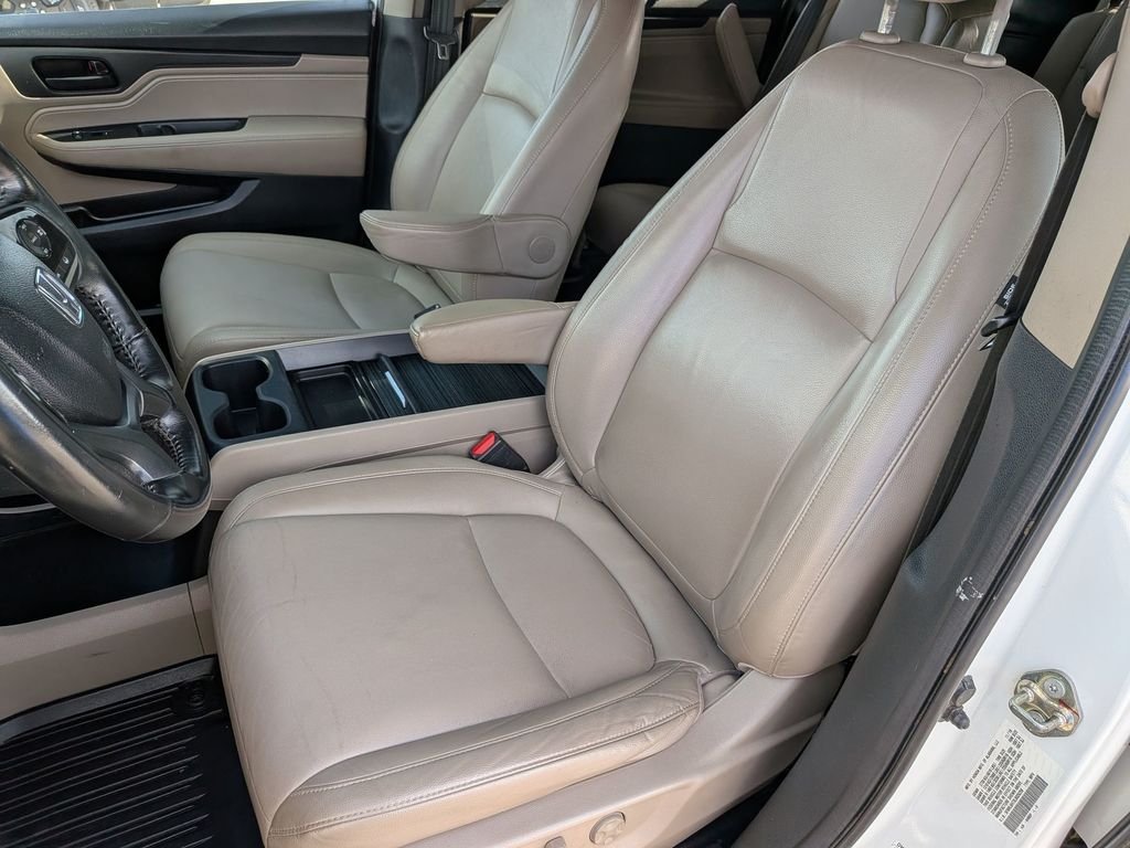 Used 2020 White Honda EX-L image 31