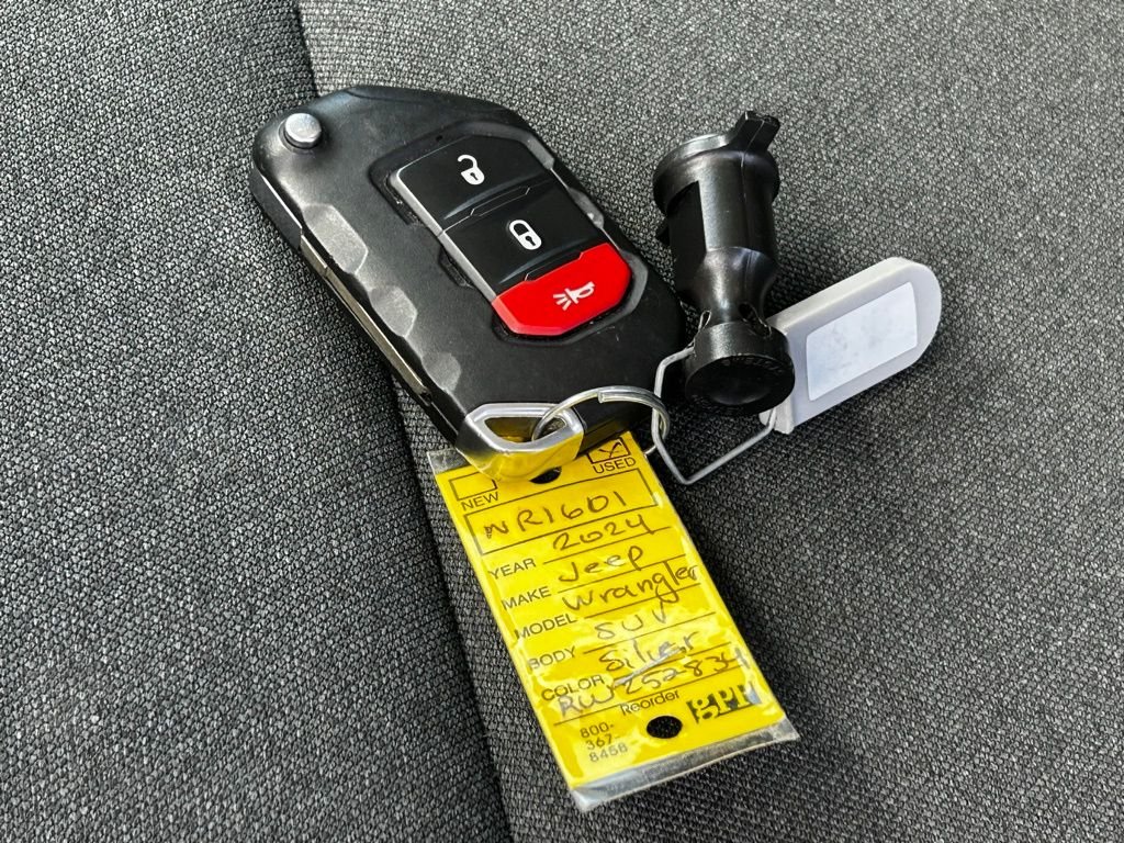 2024 Jeep Wrangler 4-Door Rubicon - Photo 47