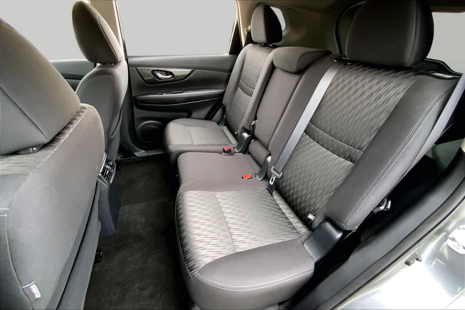 Used 2018 Gun Metallic Nissan SV image 20