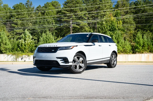 2025 Land Rover Range Rover Velar Dynamic SE