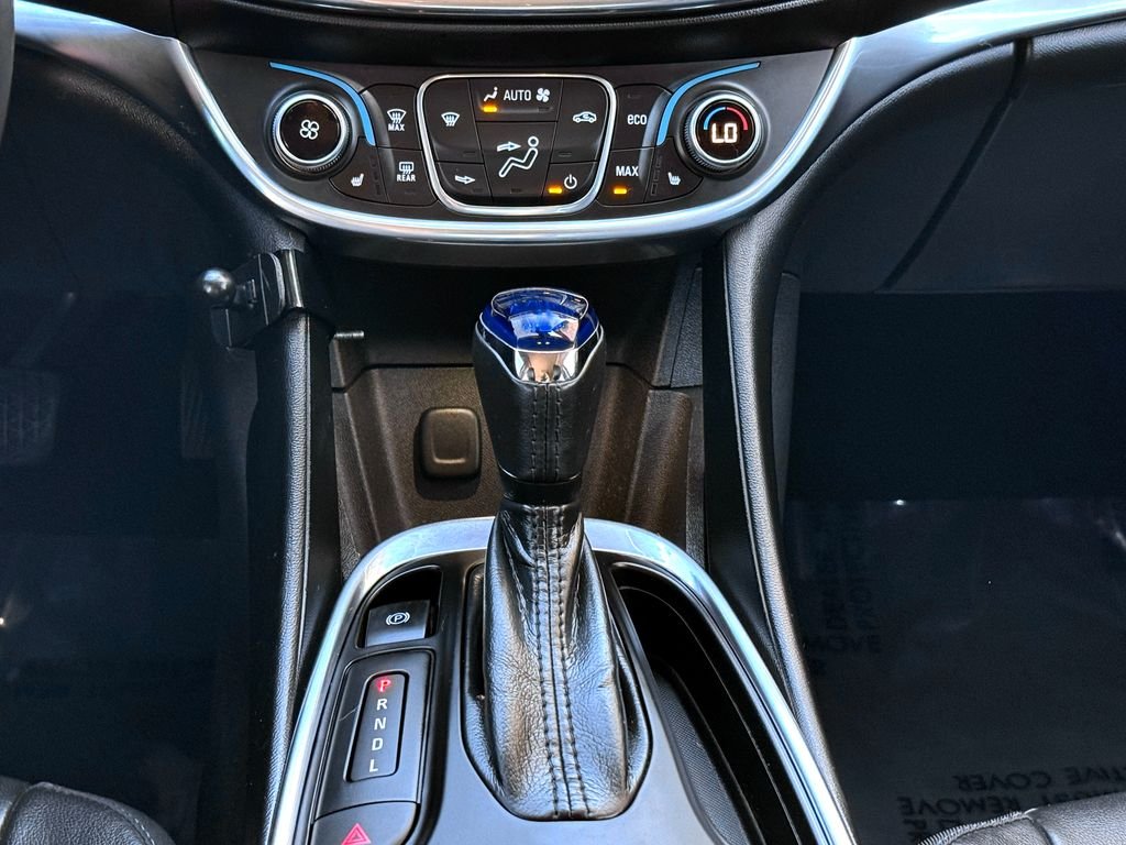 Used 2017 Silver Chevrolet Premier image 28
