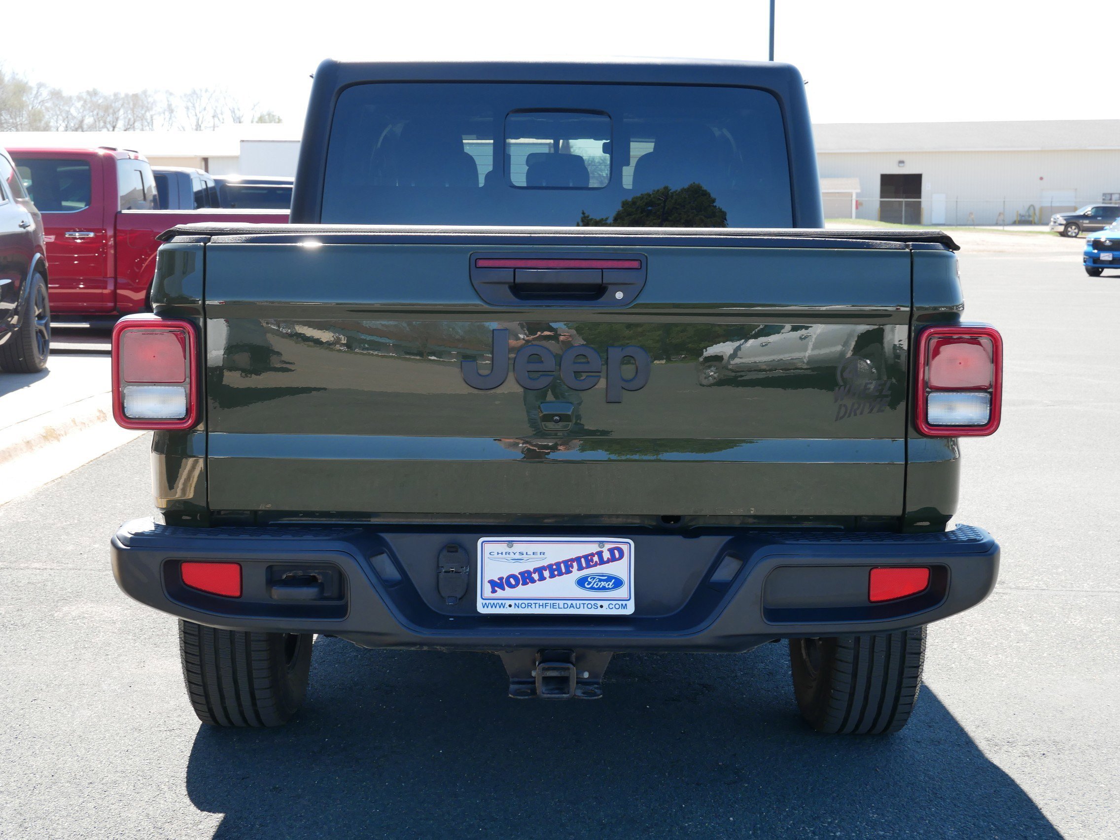 View vehicle photo 7