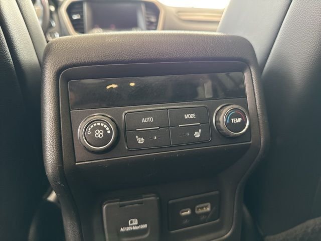 Used 2021 White GMC Denali image 18