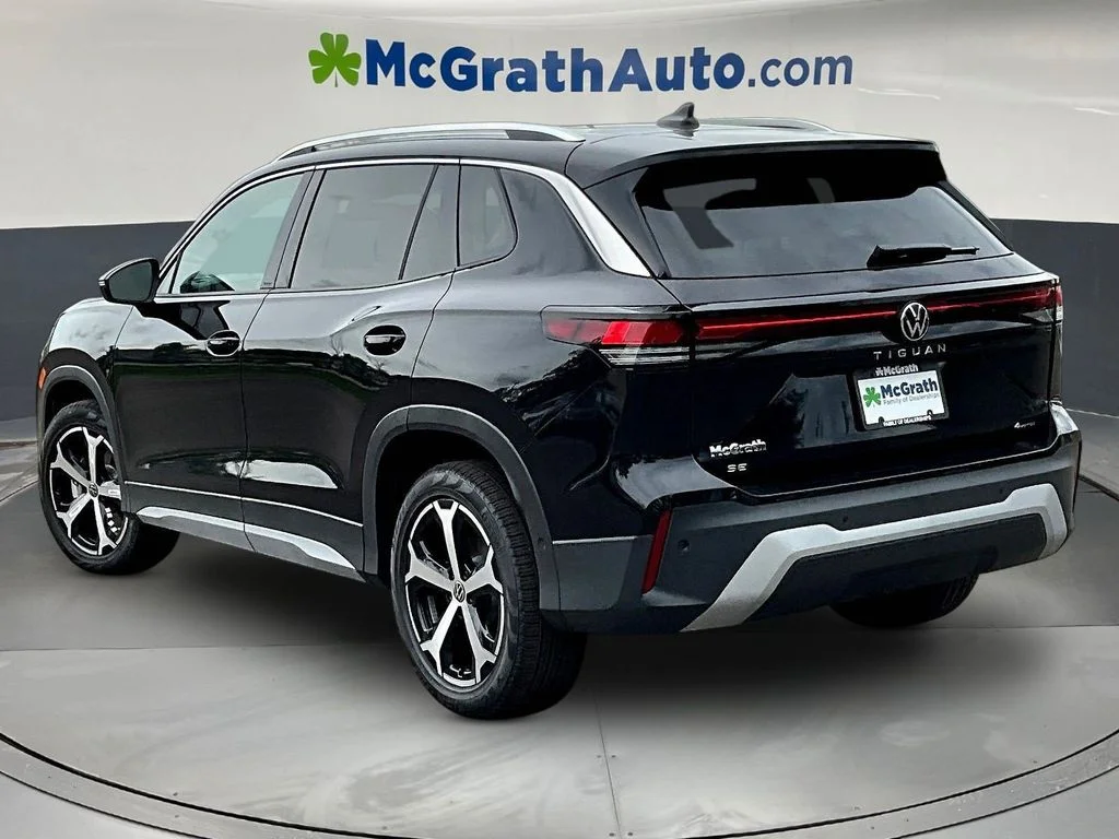 New 2026 Black Volkswagen 2.0T SE image 3