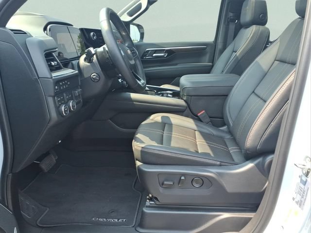 Used 2026 Polar White Tricoat Chevrolet High Country image 19
