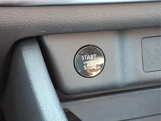 Used 2024  Nissan SV image 10