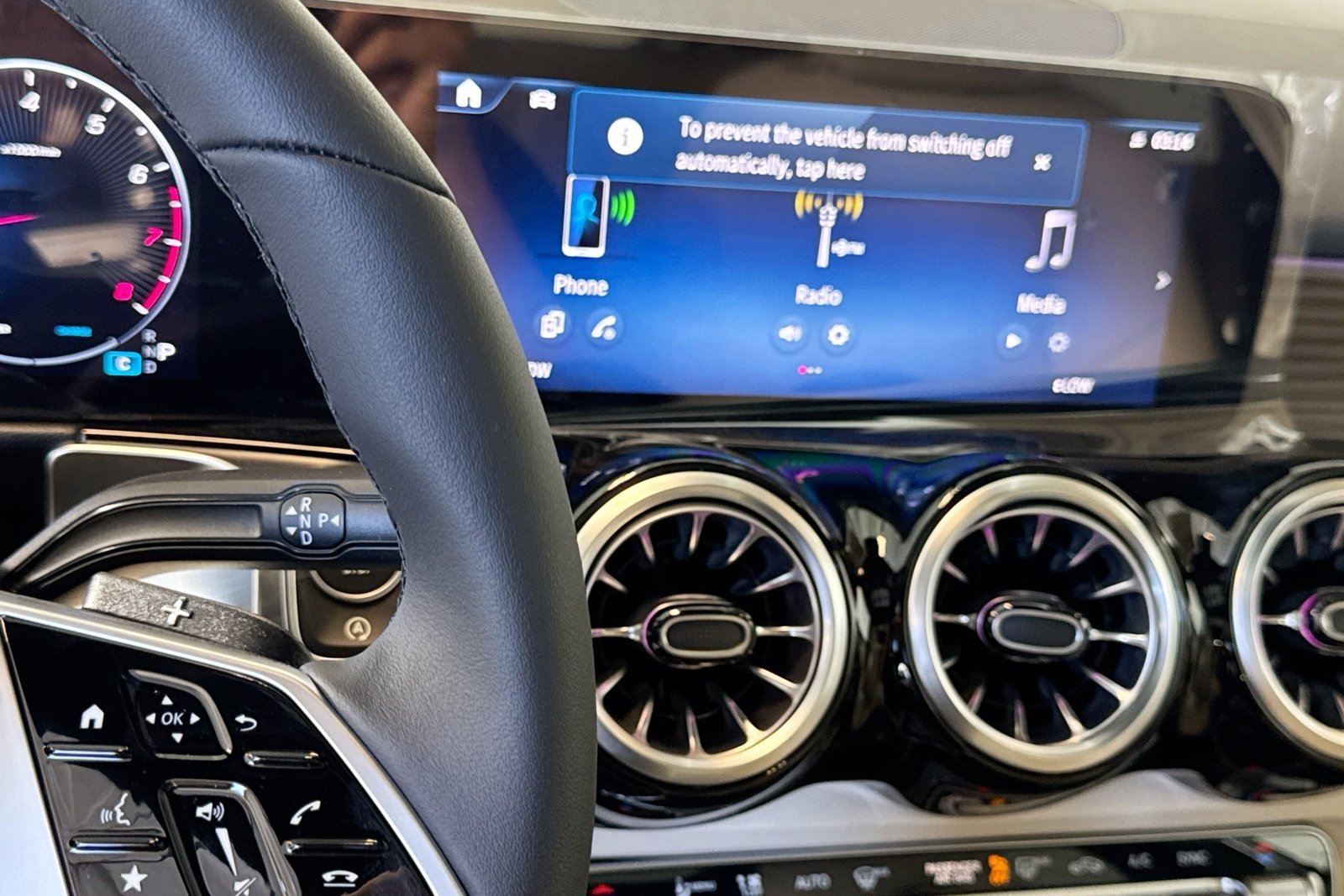 New 2026 Cirrus Silver Metallic Mercedes-Benz GLB 250 image 15