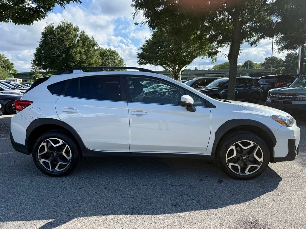 Used 2019 White Subaru 2.0i Limited image 11