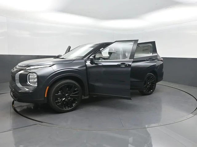 New 2026 Gray Mitsubishi LE image 36