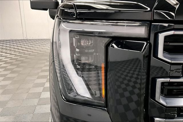 Used 2025 Onyx Black GMC AT4 image 36