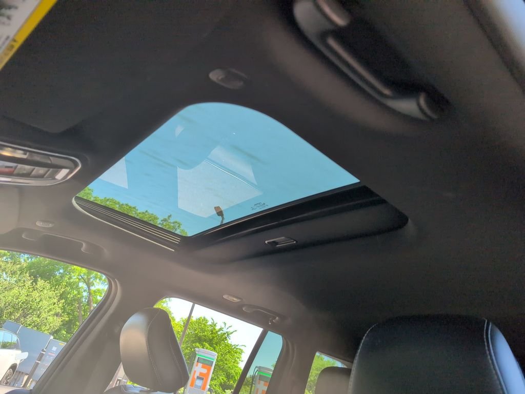 Certified Used 2023 Black Jeep Altitude X image 20