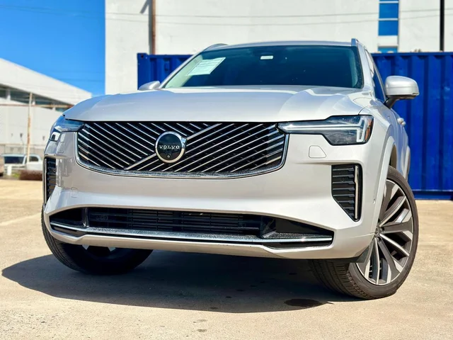 2025 Volvo XC90 Plug-In Hybrid T8 Plus