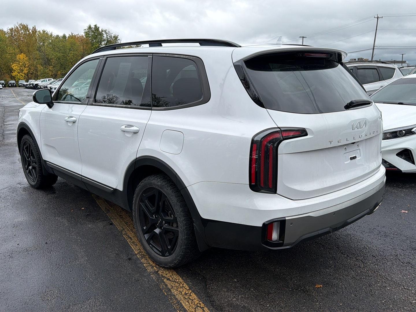 Used 2023 Glacial White Pearl Kia SX image 10