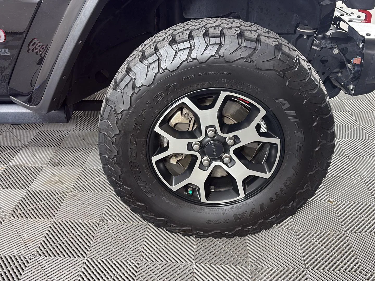 Used 2019 Black Clearcoat Jeep Rubicon image 13