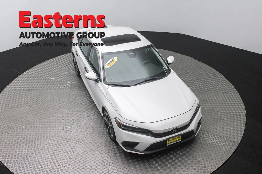 Used 2022 White Honda Touring image 3
