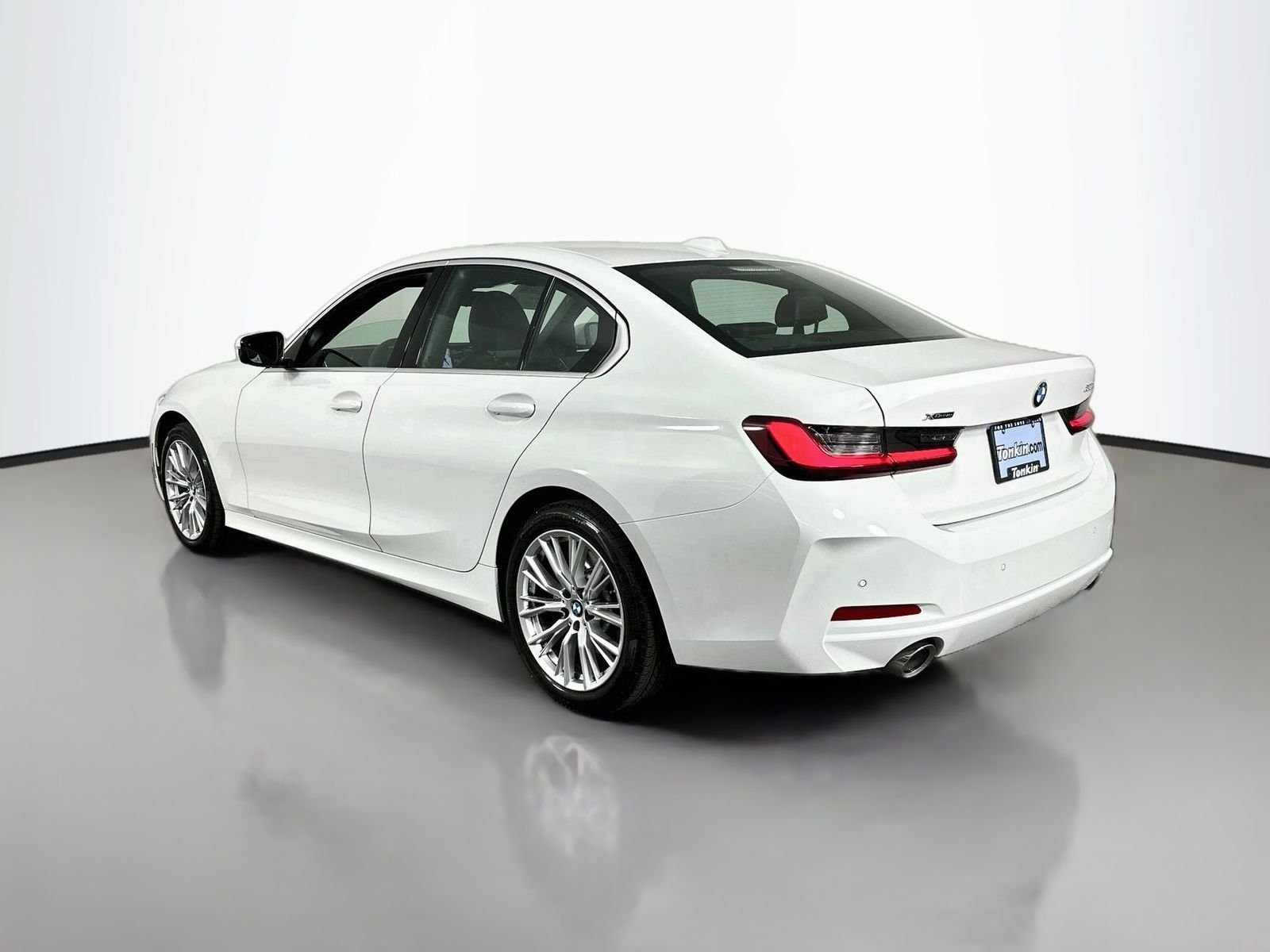Used 2024 Alpine White BMW 330i xDrive image 6