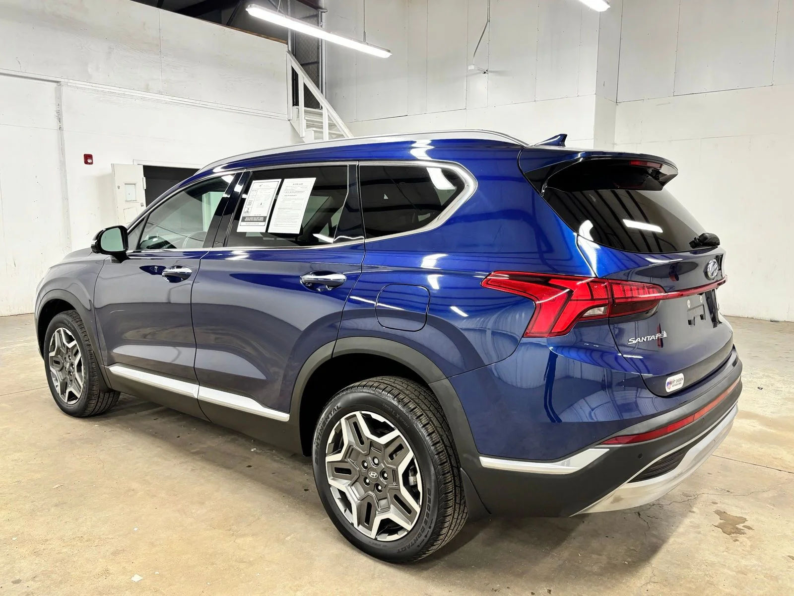 Used 2023 Blue Hyundai SEL Premium image 5