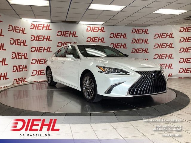 2024 Lexus ES 300h Luxury