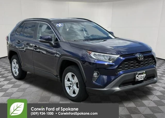 2021 Toyota RAV4 XLE AWD's photo