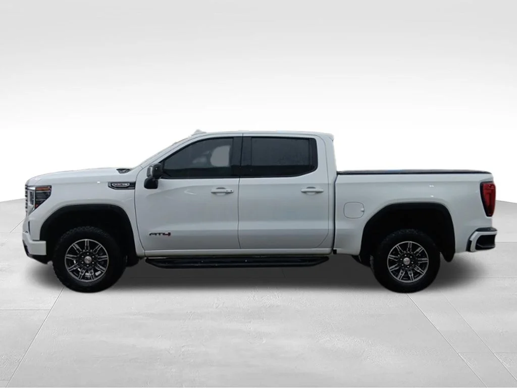 Used 2024 Summit White GMC AT4 image 4