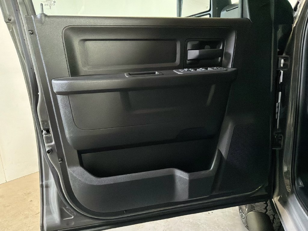 2026 RAM 2500 Tradesman - Photo 14