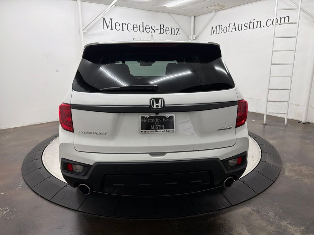 Used 2023 White Honda EX-L image 6