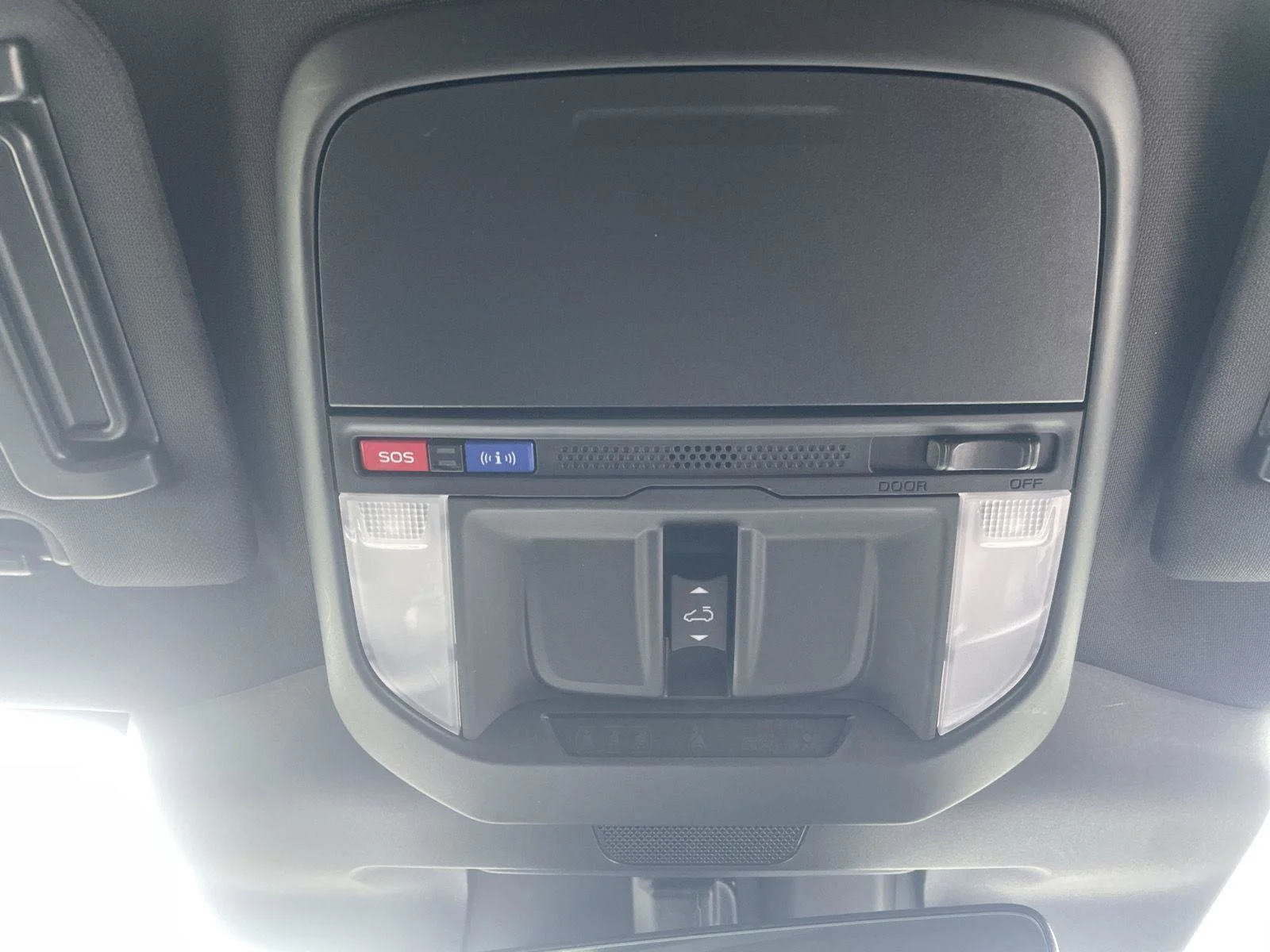 Certified Used 2025 River Rock Pearl Subaru Premium image 9