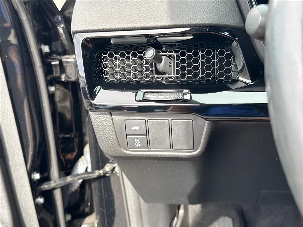 Used 2024 BLACK Honda EX-L image 24