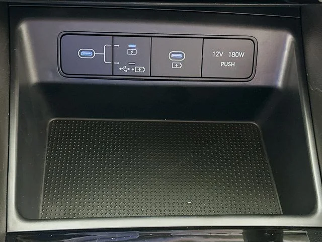 New 2026 Hyundai TUCSON SEL