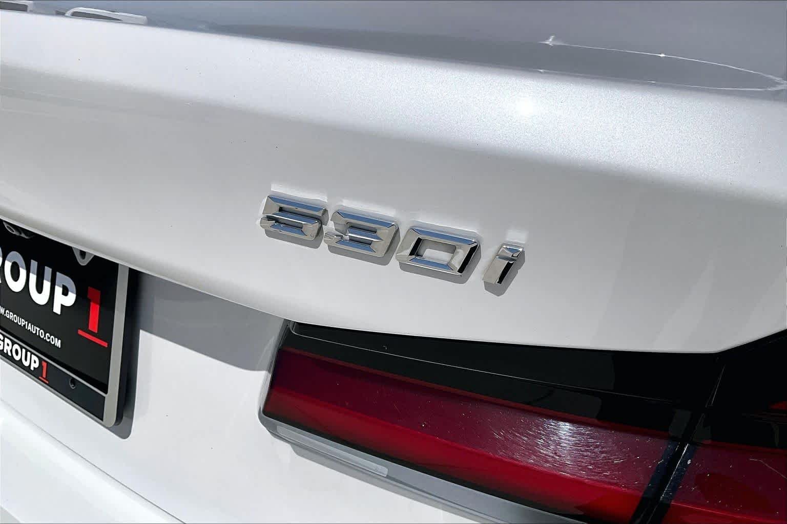 Used 2023 Mineral White Metallic BMW 530i image 9