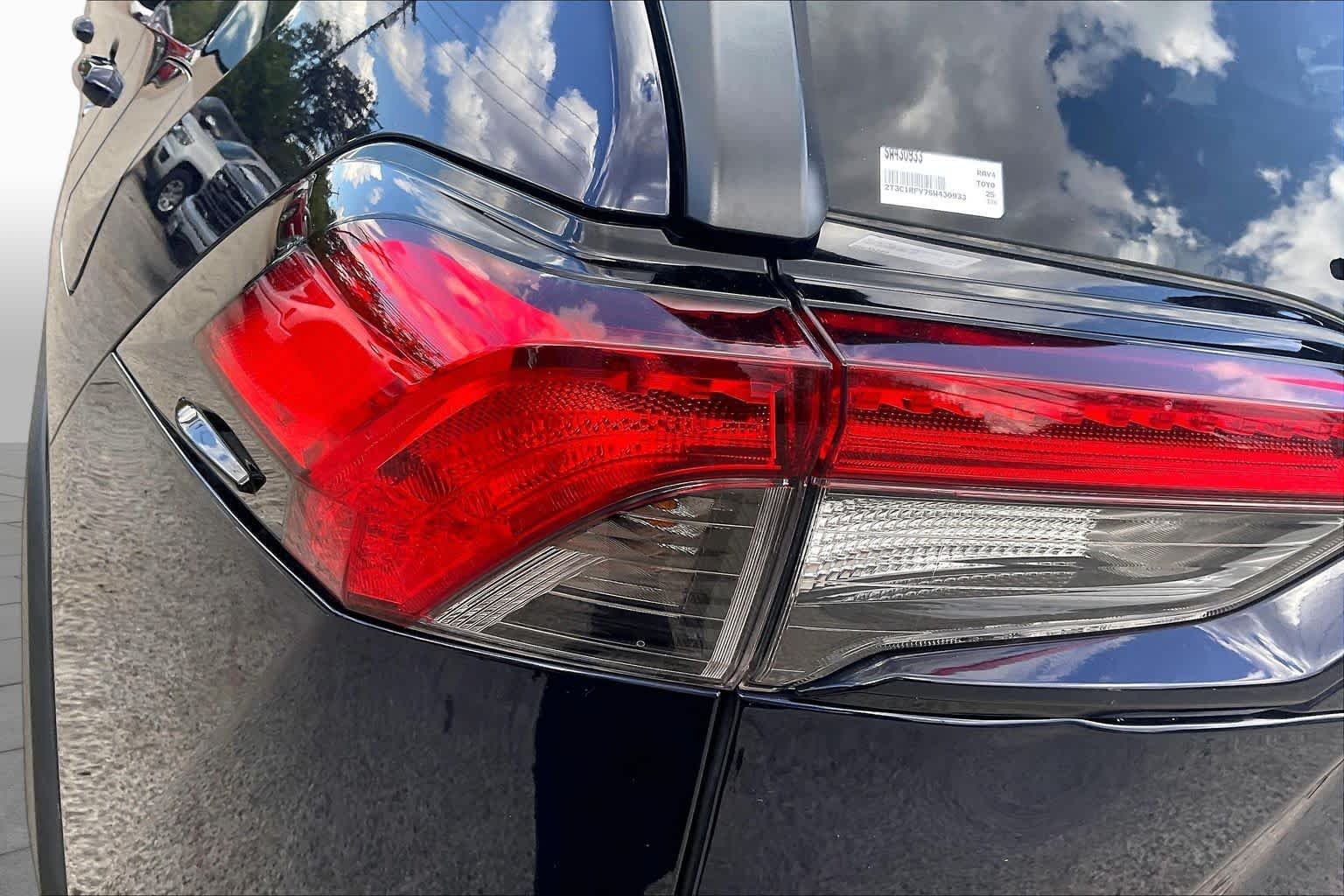 Used 2025 Blueprint Toyota XLE Premium image 28