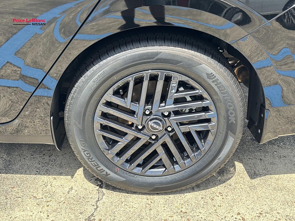 New 2026 Super Black Nissan SV image 4