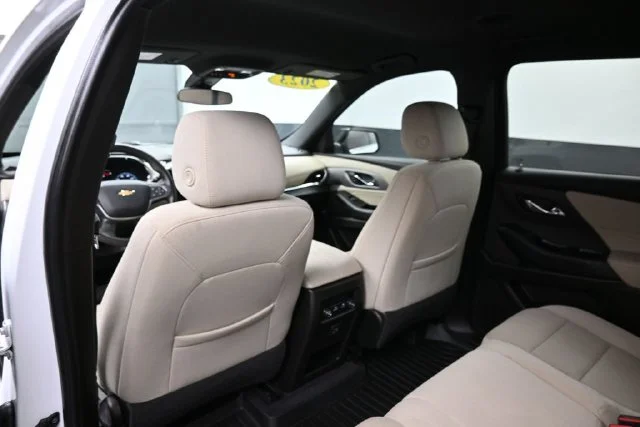 Used 2023 White Chevrolet LS image 18