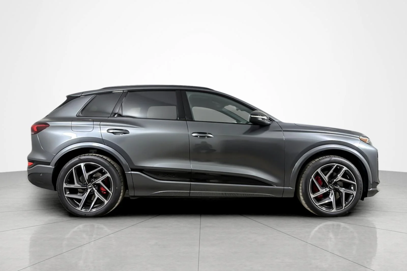 New 2027 Daytona Gray Pearl Effect Audi Premium Plus quattro image 7