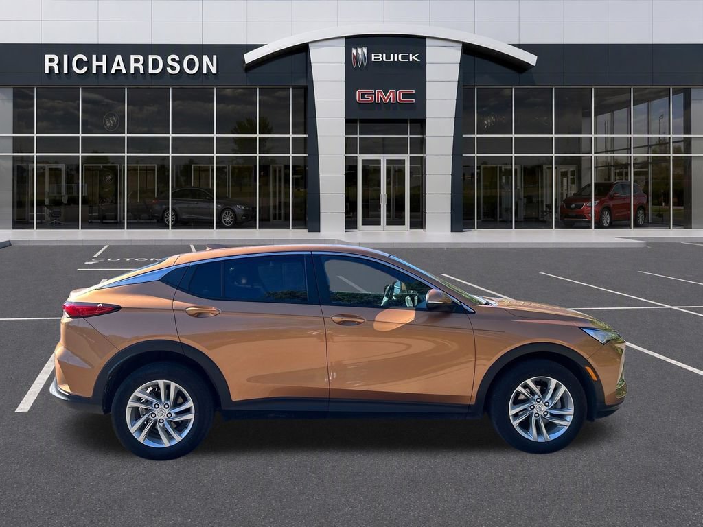 Used 2024 Copper Ice Metallic Buick Preferred image 7