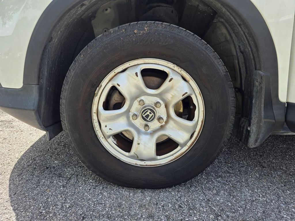 Used 2013 White Honda LX image 27