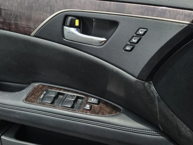 Used 2011 Black Toyota Limited image 15