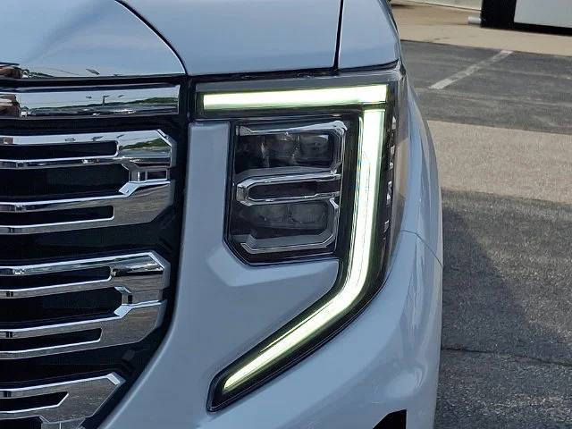 New 2026 Glacier White Tricoat GMC Denali image 6