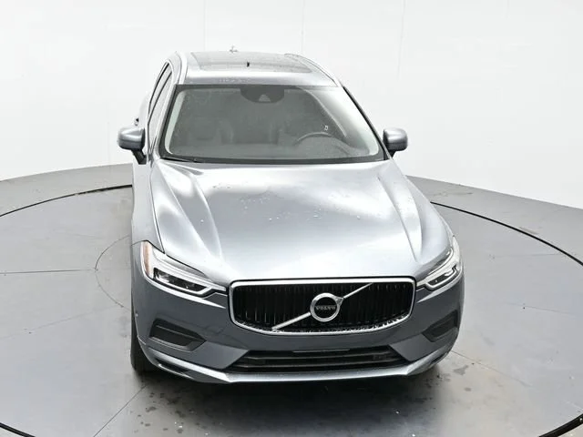 Used 2019 Grey Volvo Momentum image 35